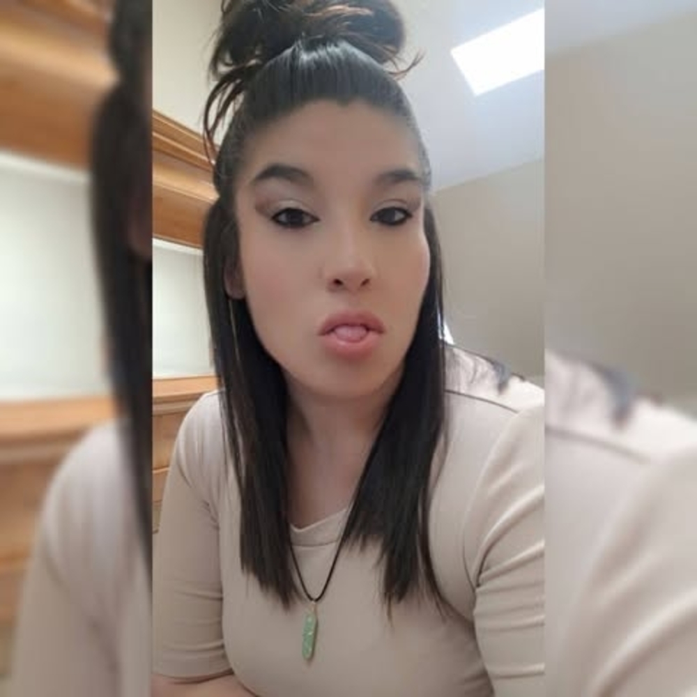 Meet your Posher, Maricela